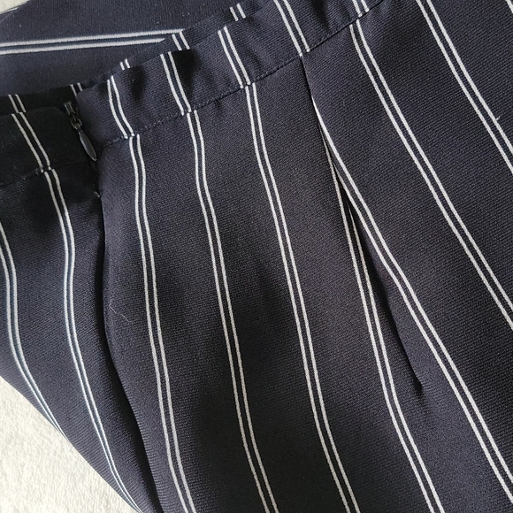 😍 PINSTRIPE MODEL OFF DUTY TRENDY BLACK WHITE POCKET WORK OFFICE SKIRT - Picture 7 of 7